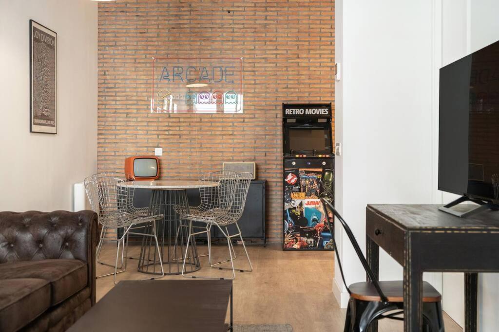 Bowie House - Madrid River-A-Salvad Exterior photo